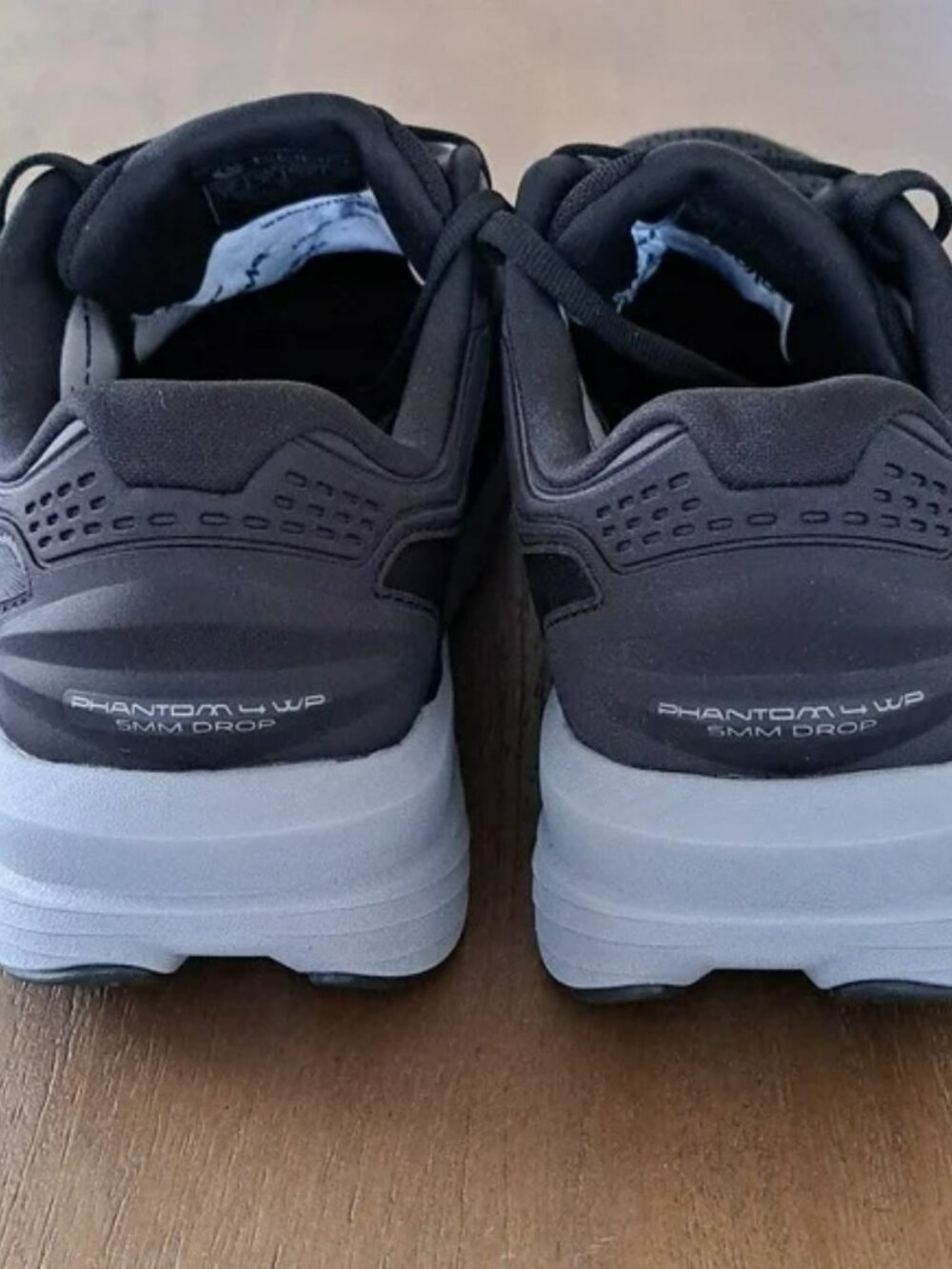 Topo Athletic Phantom 4 WP Running Shoes - Black/Charcoal - Size: Men 10 - Picture 4 of 10